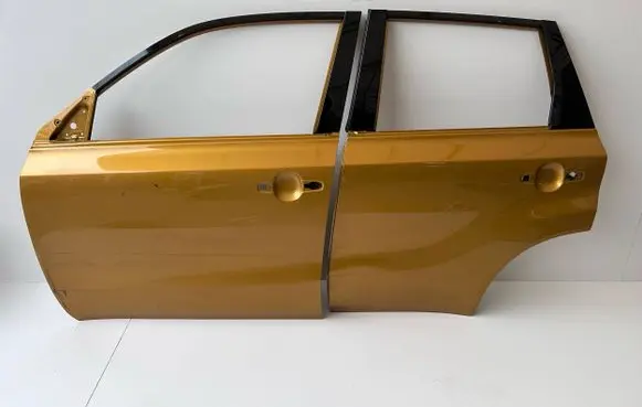 Suzuki Vitara (LY) Front door