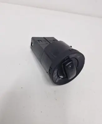 Audi A4 S4 B7 8E 8H Light switch 8E0941531