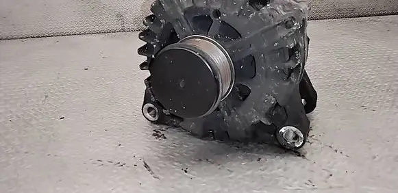 Citroen C5 Generator/alternator 9688085380 2607732B