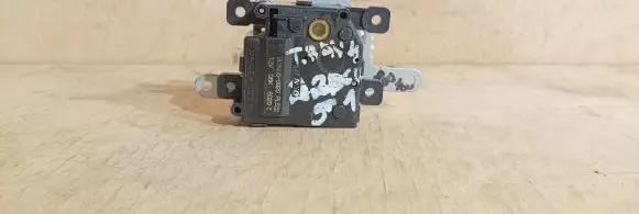 Toyota RAV 4 (XA30) A/C air flow flap actuator/motor 0638000920
