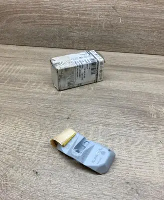 Volkswagen Phaeton Tire pressure sensor 7L0907275A