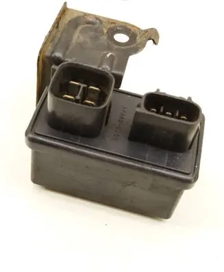Subaru Legacy Window wiper relay 86121 AJ000 481657