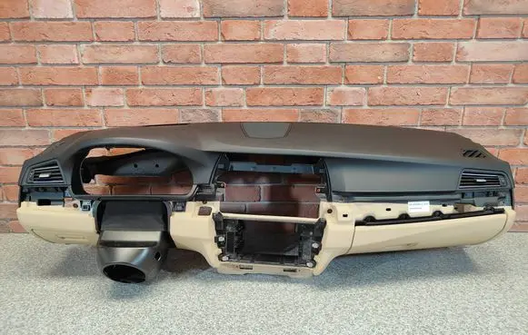BMW 5 F10 F11 Dashboard 9211236