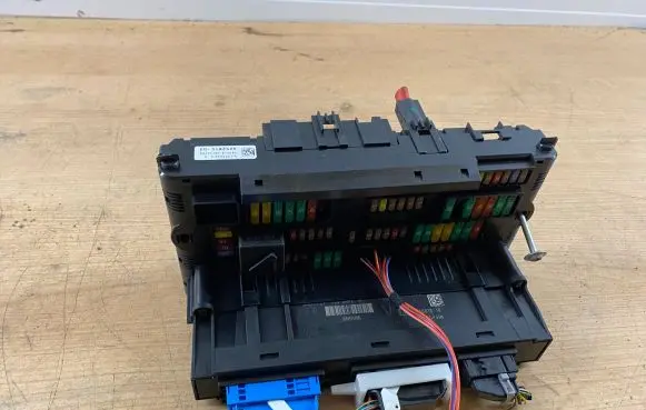 BMW 6 F06 Gran coupe Fuse box set 9252815