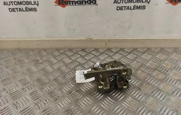 Renault Master II Rear door lock 352464 352465