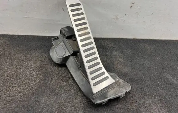 Audi TT TTS Mk2 Accelerator throttle pedal 1K2721503L 6PV00874510