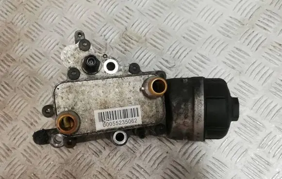 Alfa Romeo Giulietta Oil filter mounting bracket 55235062