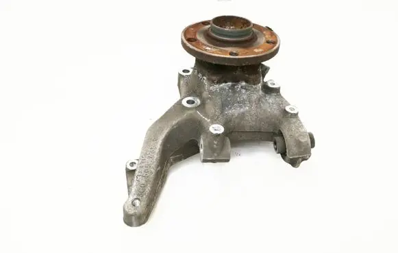 Rear wheel hub spindle/knuckle