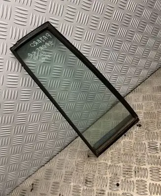 Mitsubishi Pajero Sport I Rear vent window glass 