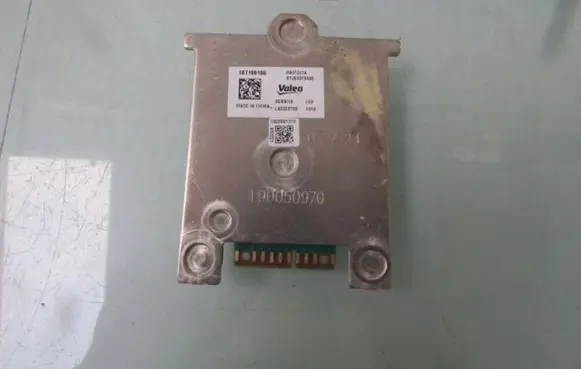 Nissan Juke II F16 LED ballast control module 