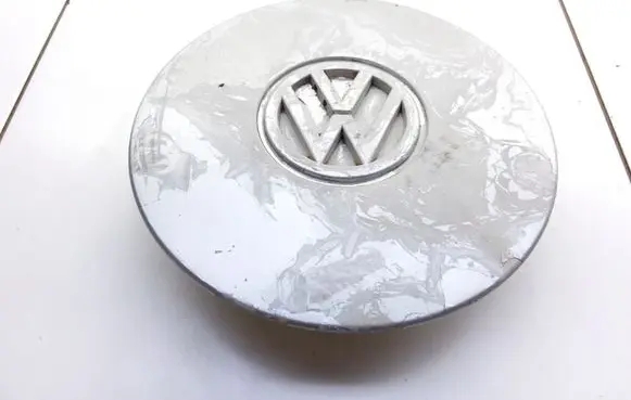 Volkswagen Golf III Original wheel cap 1H0601149H