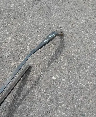 Peugeot 508 Front wiper blade arm 9686437780