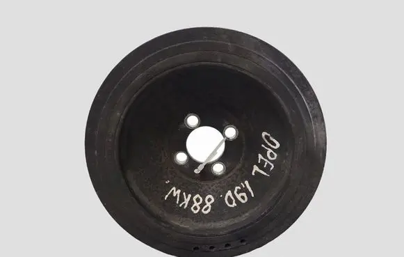 Opel Zafira B Crankshaft pulley 55210310