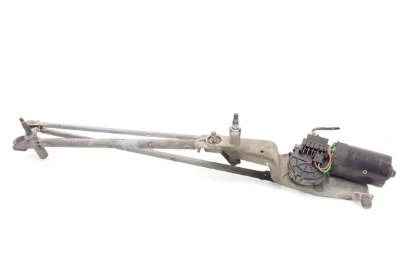 Ford Focus Front wiper linkage and motor XS4117508BB 0390231362