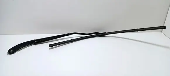 Citroen DS4 Front wiper blade arm 9687494480