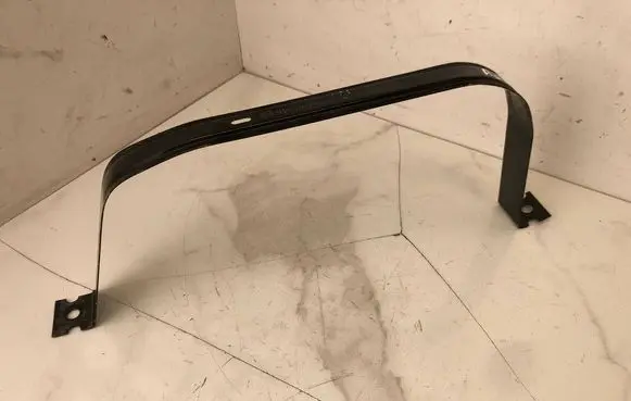 Audi A3 S3 8V Fuel tank mounting bracket 5Q0201656F