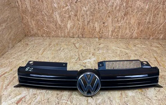 Volkswagen Golf VI Front grill 5K0853653