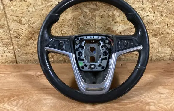 Opel Insignia A Steering wheel 13306881