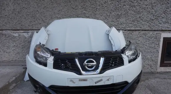 Nissan Qashqai Front piece kit 