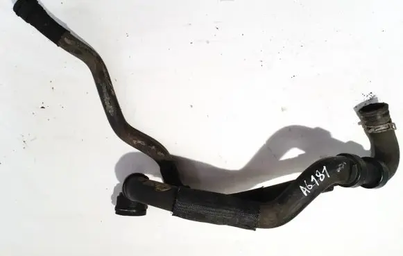 Audi Q7 4L Engine coolant pipe/hose