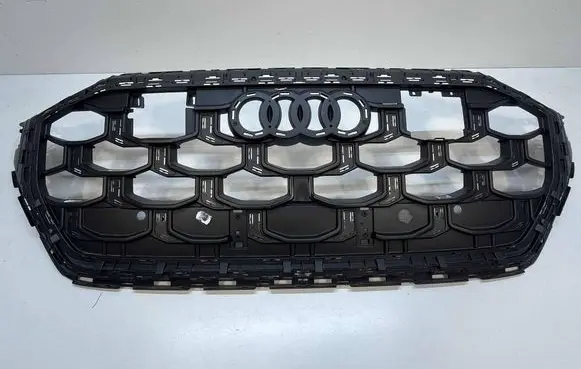 Audi Q8 Front bumper upper radiator grill 4M8853651BS 4M8853651BR 4M8853651CK