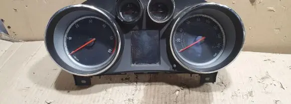 Opel Insignia A Speedometer (instrument cluster) 13327315