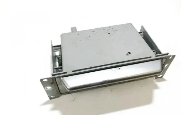 Nissan X-Trail T30 Glove box 6847544f00