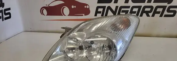 Toyota Corolla Verso E121 Headlight/headlamp