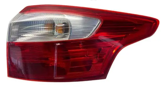 Ford Focus Rear/tail lights E415065 R1S102