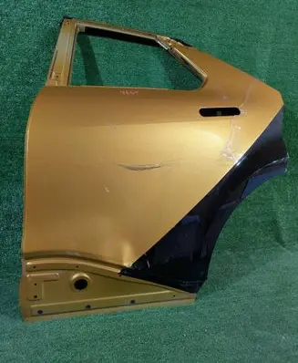 Toyota C-HR II Rear door