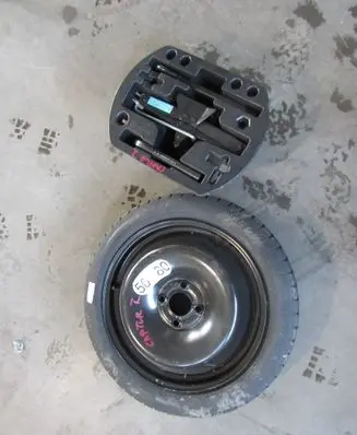 Renault Captur R16 spare wheel 