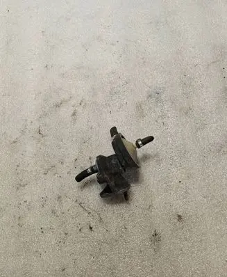 Audi V8 Turbo solenoid valve 077133517