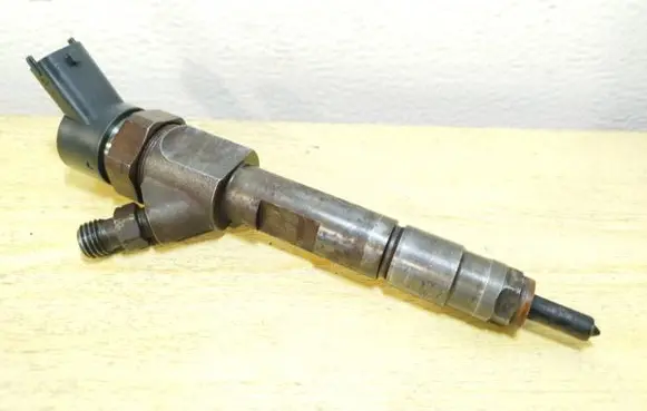 Renault Trafic II (X83) Fuel injector 8200100272 0445110110