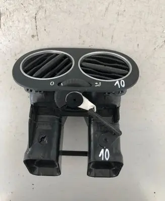 Volkswagen Golf Plus Dash center air vent grill 5M0819203E 06441VAL