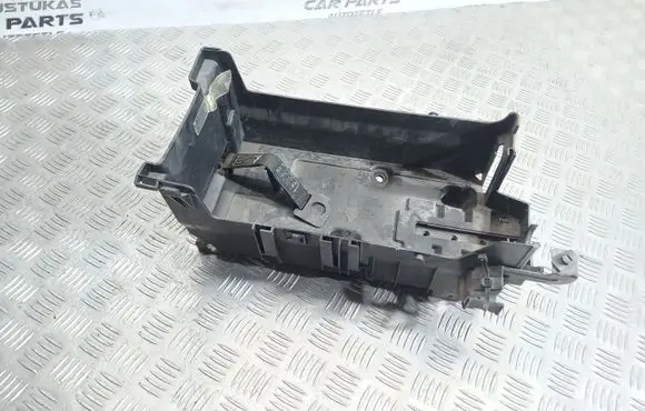 Opel Insignia A Battery box tray 