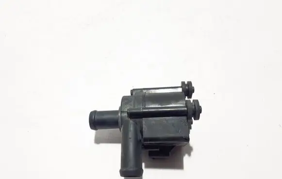 Volvo XC60 Electric auxiliary coolant/water pump 32324817