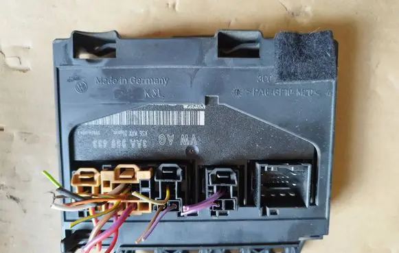 Volkswagen PASSAT B7 Comfort/convenience module 3AA959433