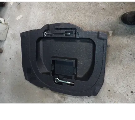 Mazda CX-3 Spare wheel section trim 
