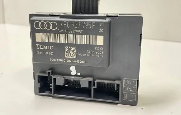 Audi A8 S8 D3 4E Door control unit/module 4F0959795F 4F0910795F 0033TFK0001