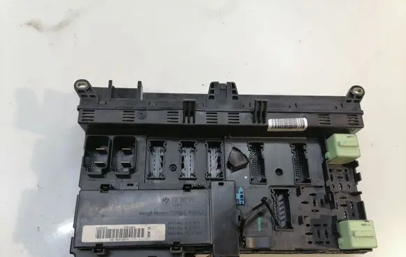 BMW X5 E53 Fuse module 8384527 8380407 8380409