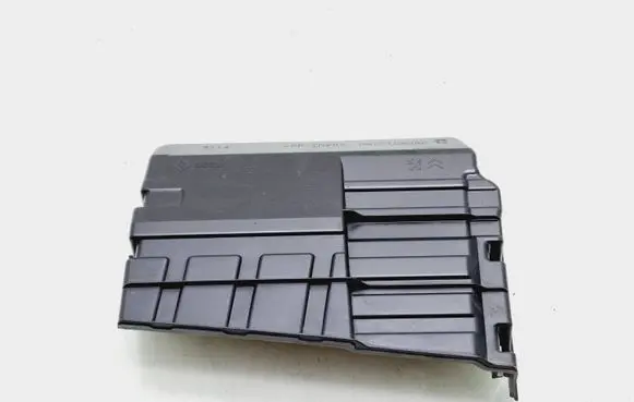 Citroen Berlingo Fuse box cover 9672188380