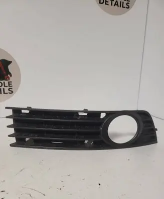Audi A4 S4 B7 8E 8H Front bumper lower grill 8e0807682