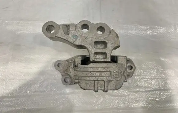 Fiat Tipo Engine mounting bracket 52040727