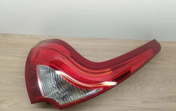 Volvo XC60 Rear/tail lights 31323034 Y0UV0Y413 15092020