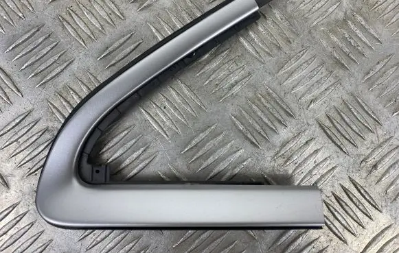 Jeep Grand Cherokee Other front door trim element