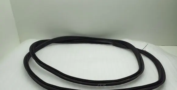 Porsche Cayenne (92A) Trunk rubber seal (body) 7P5827705 7P5827705G