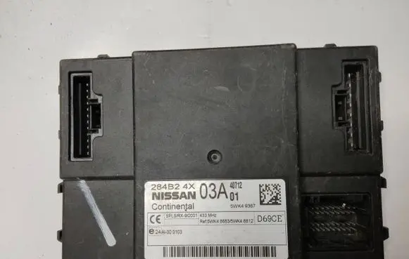 Nissan Navara D40 Comfort/convenience module 284B24X03A 5WK49367 24AU000103