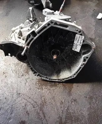 Renault Megane II Manual 6 speed gearbox 7701700539 S006021