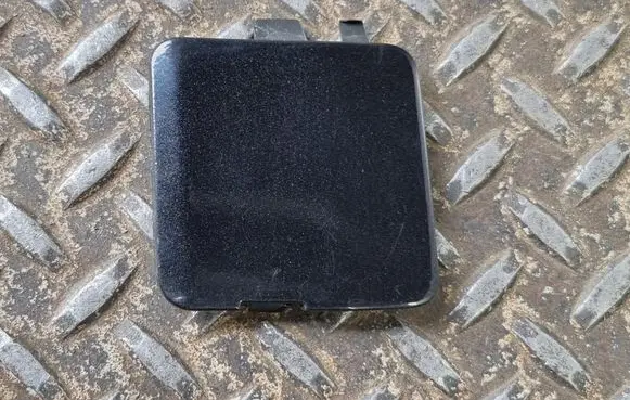 Rear bumper row hook cap/cover