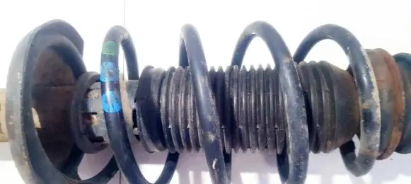 Volkswagen Polo III 6N 6N2 6NF Front coil spring